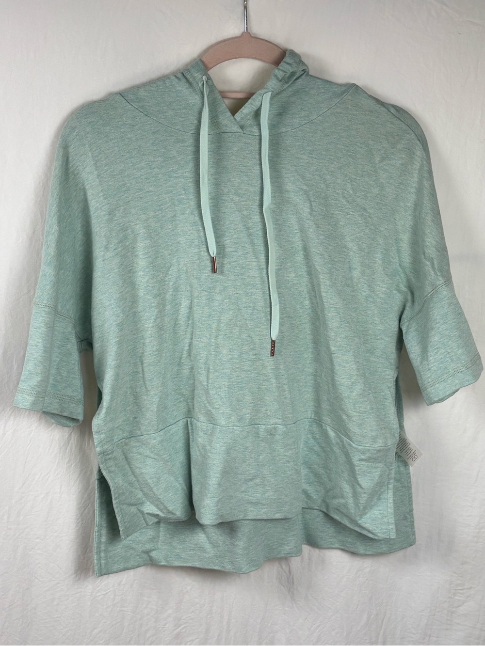 Calia women’s medium Light Mint Short Sleeve Hooded Sweatshirt